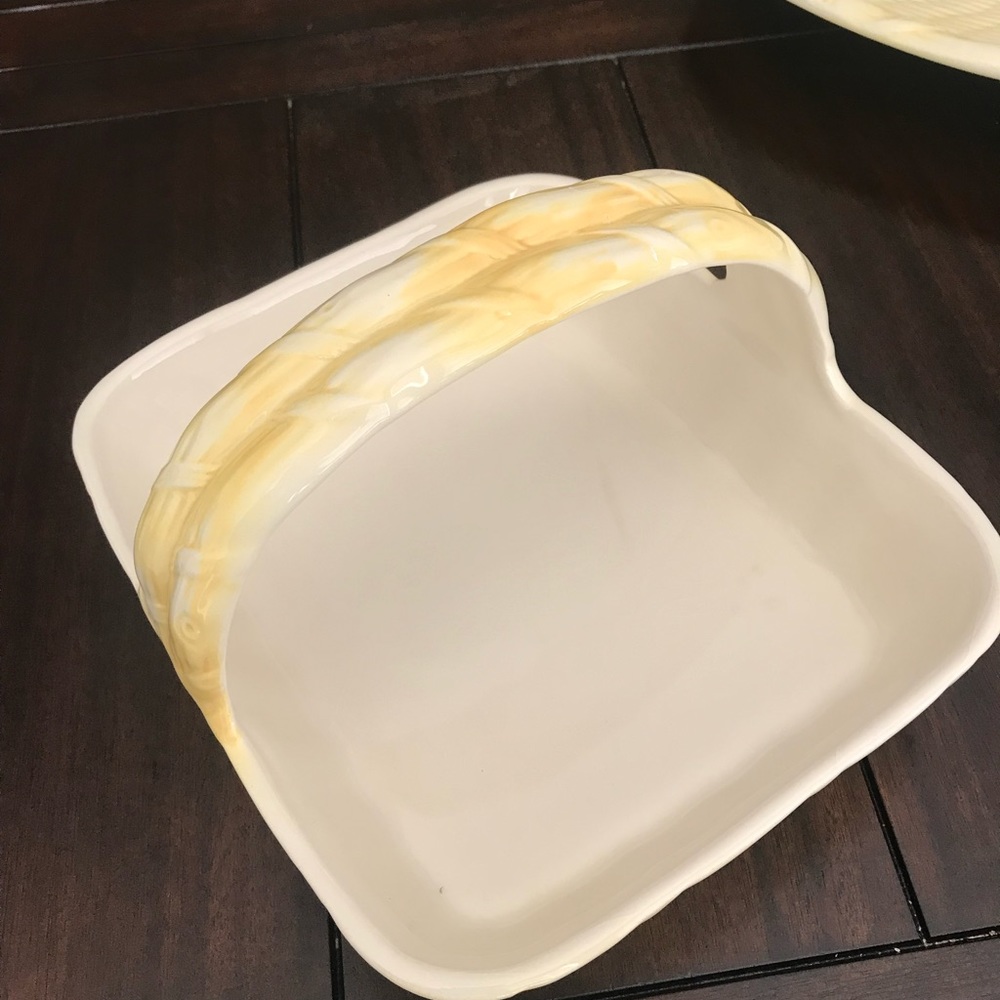 Ceramic serving dishes - Picture 7 of 16
